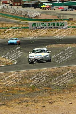 media/May-31-2025-CalClub SCCA (Sat) [[2c1a04e1ee]]/Qualifying/Group 5/Turn 4/